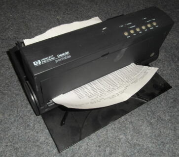 Zum Artikel "Neuzugang: Drucker Hewlett-Packard DeskJet Portable C3005A, Tinte, Schwarz"