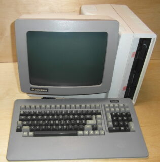 Zum Artikel "Neuzugang: PC Televideo TS 803"