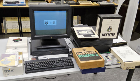 Zum Artikel "Neuzugang: NeXTstation Turbo, Computer Workstation"